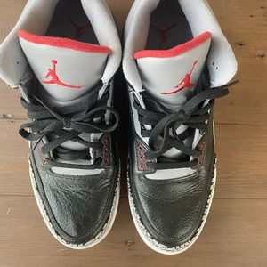Jordan 3 Retro (2011), Black Cement, Size, Like New w/ Slight Defect.